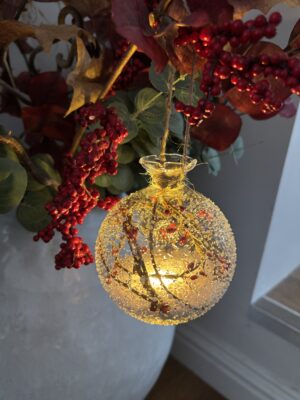 Twig and berries led globe
